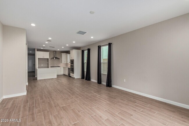 Building Photo - 2035 E Northwood Dr