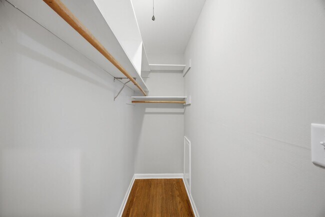 Building Photo - 220 Chickamauga Pike