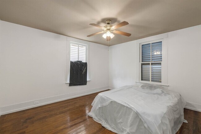 Building Photo - 1101 9th St