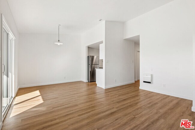 Building Photo - 836 Ashland Ave