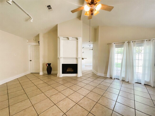 Building Photo - 12183 Swords Creek Rd