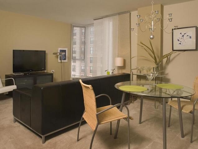 Building Photo - 54 E Chestnut St