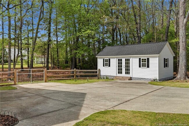 Building Photo - 50 Dino Ct