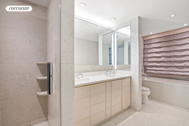 Building Photo - 170 East End Ave