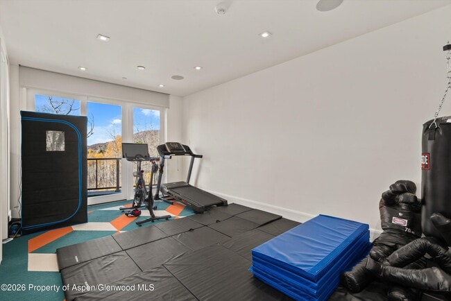 Building Photo - 191 Skimming Ln