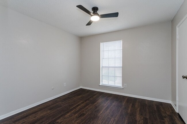 Building Photo - 4 Bedrooms | 2 Bathrooms | 2-Car Garage | Pool | Park-Front Living