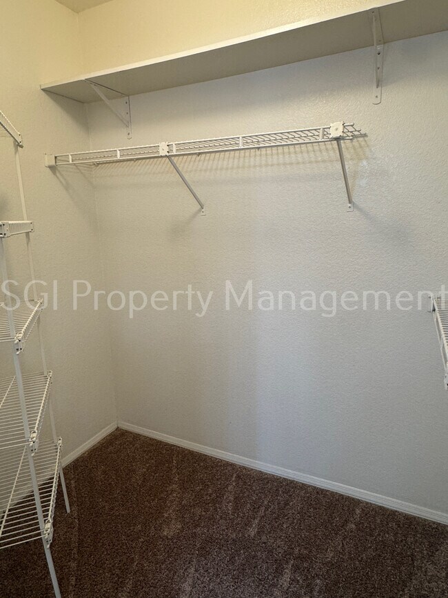 Building Photo - 1952 E Rosemonte Dr