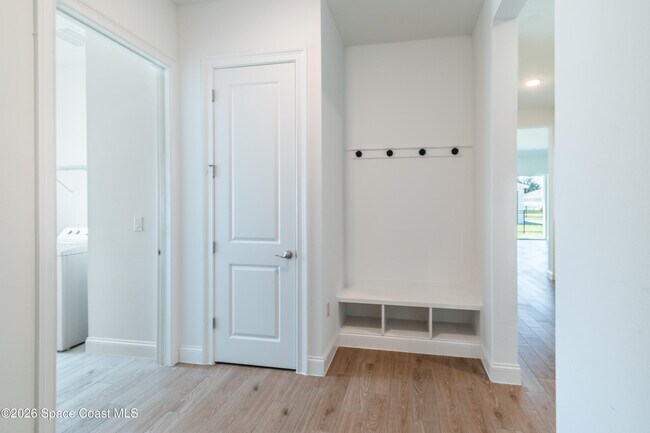 Building Photo - 3412 Armen Dr