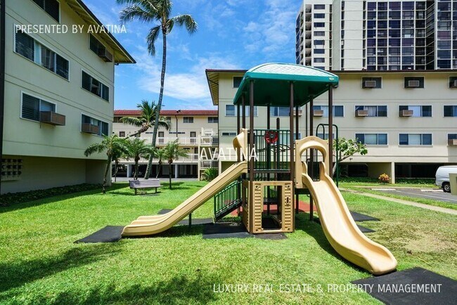 Building Photo - 350 Aoloa St