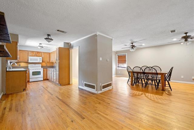 Building Photo - 2908 Lynell Dr