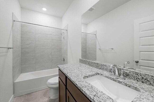 Building Photo - MOVE-IN SPECIAL: December and January rent FREE if moved in before February 1.