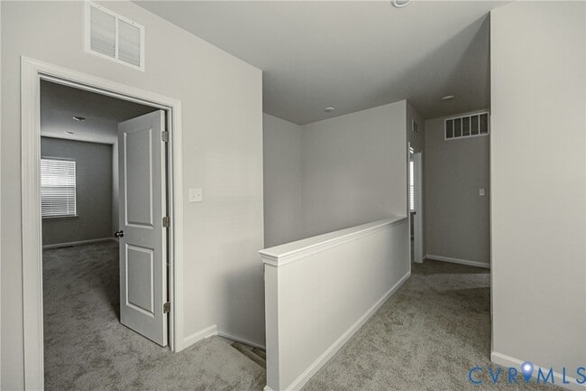 Building Photo - 6467 Fennec Run