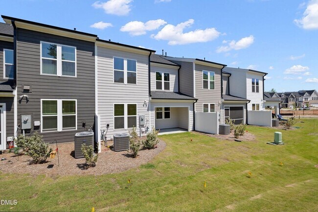 Building Photo - 1205 Bell Heather Rd
