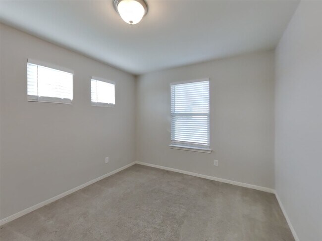 Building Photo - 6022 Wesley Manor Ct