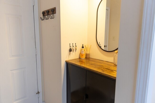 Building Photo - 7436 Nall Ave