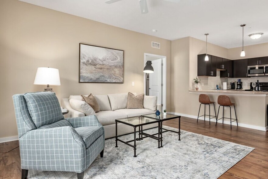 Building Photo - 5761 Fenimore Trail Dr W