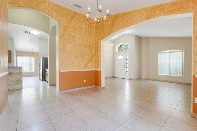 Building Photo - 7720 Hidden Cypress Dr