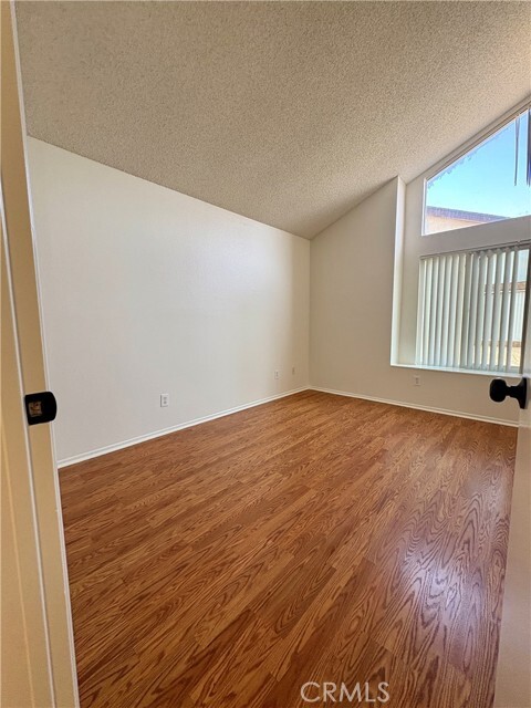 Building Photo - 17081 Green Ln