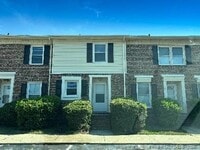 Building Photo - 422 Kirkcaldy Ct
