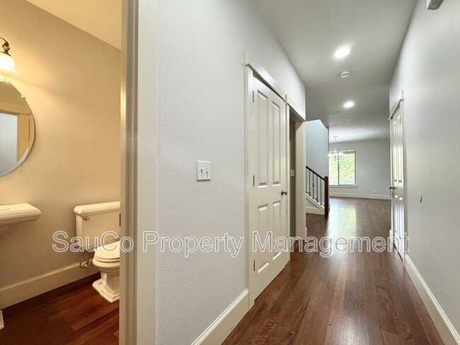 Building Photo - 11347 NW Kimble Ct