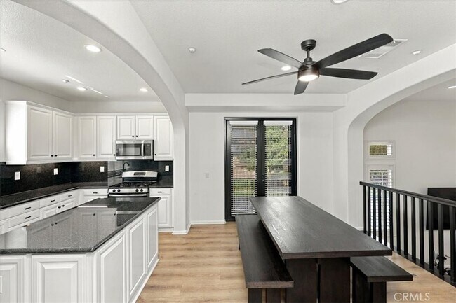 Building Photo - 4433 Owens St