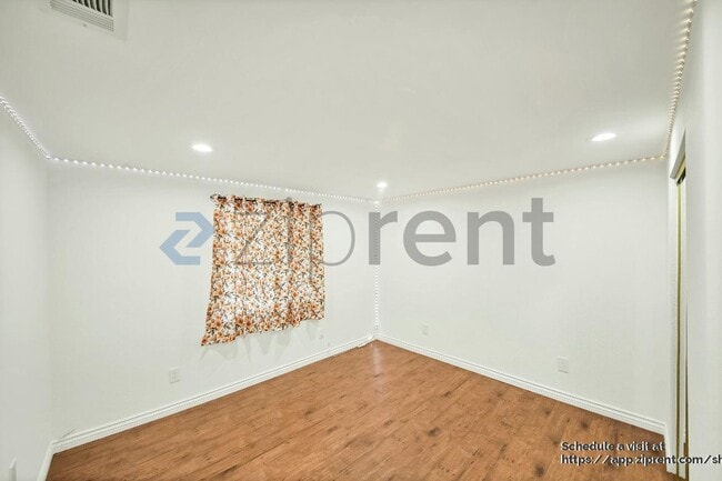 Building Photo - 7936 Alder Ave