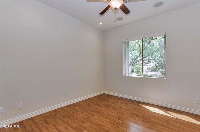 Building Photo - 15842 E Sunflower Dr