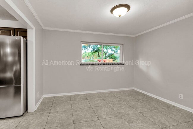 Building Photo - 20 Dogwood Ln