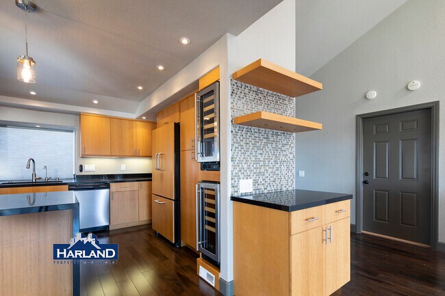 Building Photo - 4607 Janet Pl