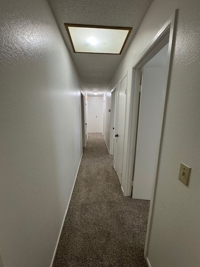 Building Photo - Fully Remodeled 4 Bedroom House Available ...