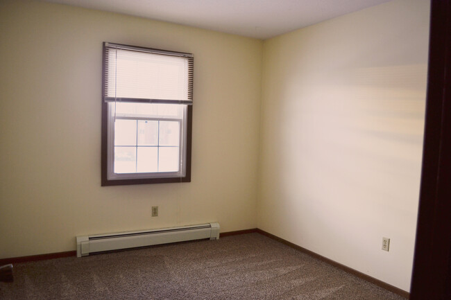 Building Photo - 1740 Lee Blvd