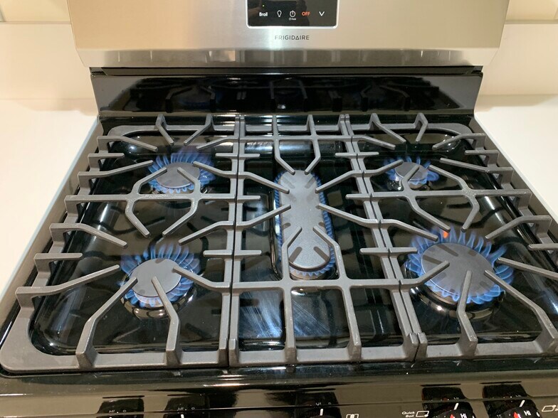 Building Photo - 8138 Blewett St