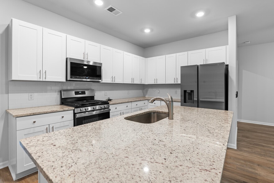 Building Photo - 301 Firewheel Ct