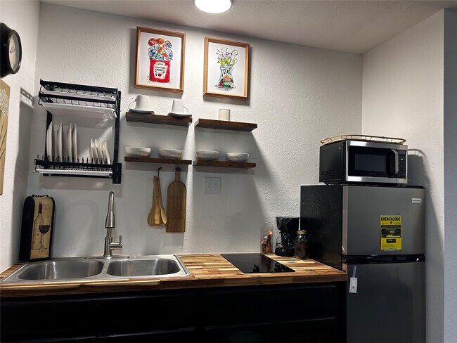 Building Photo - 16837 Kettle Creek Dr