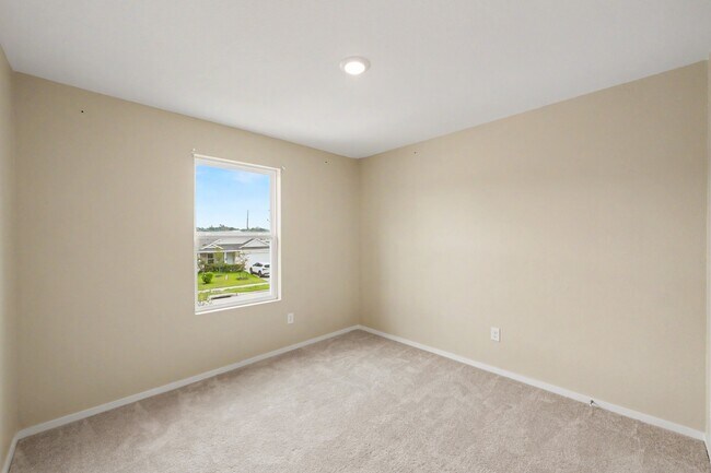 Building Photo - 21154 Vercelli St