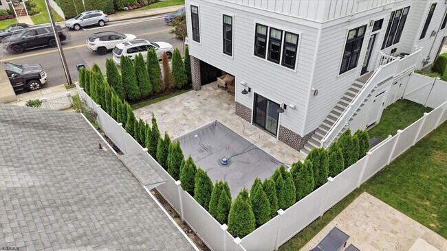 Building Photo - 1A N Haverford Ave