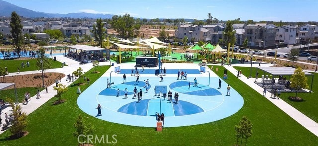 Building Photo - 620 Grizzly