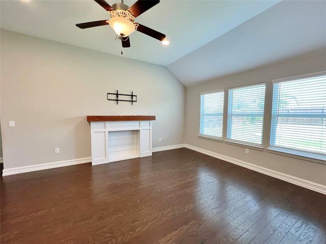 Building Photo - 3620 Venetian Ct