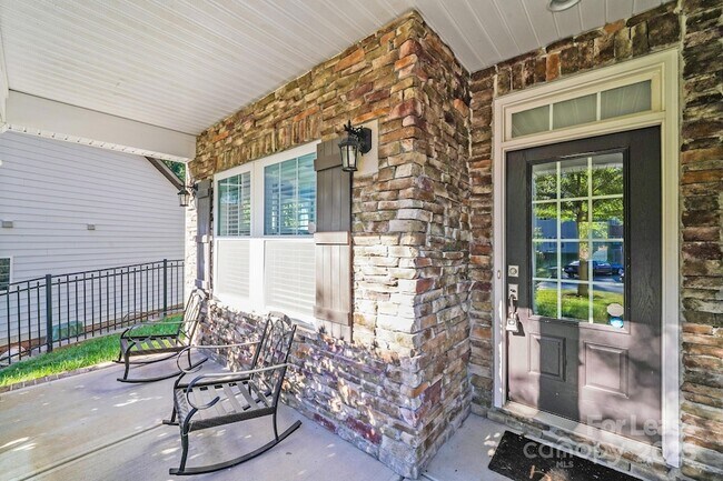 Building Photo - 13122 Oakhaven Glen Ln