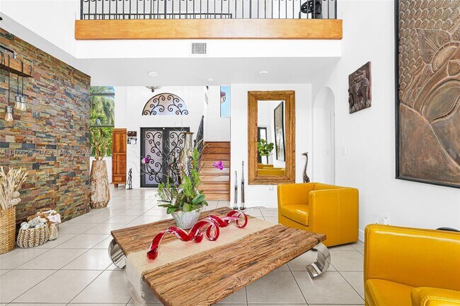 Building Photo - 5040 SW 159th Ave