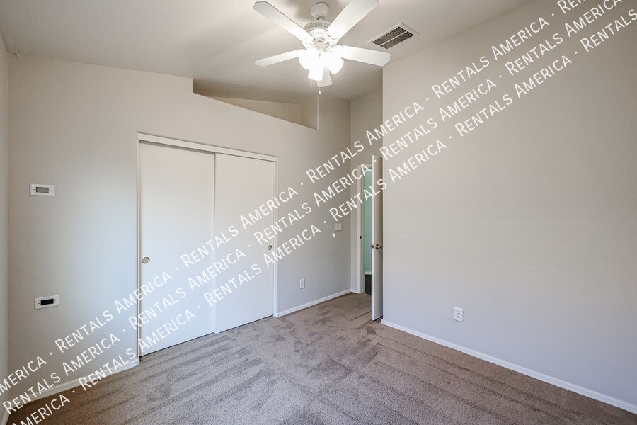 Building Photo - 41629 N Ranch Dr