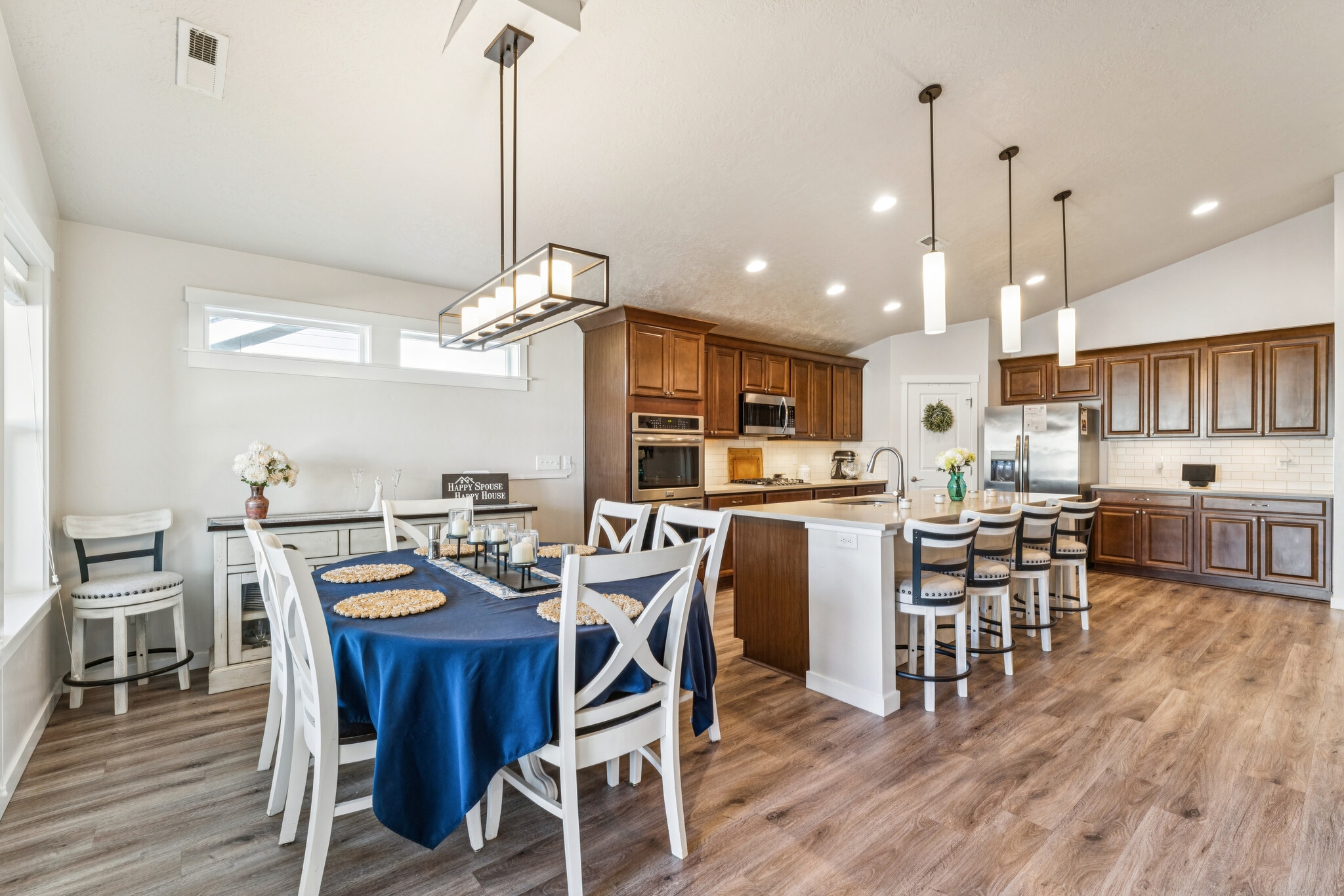 Building Photo - 4233 N Price Ave