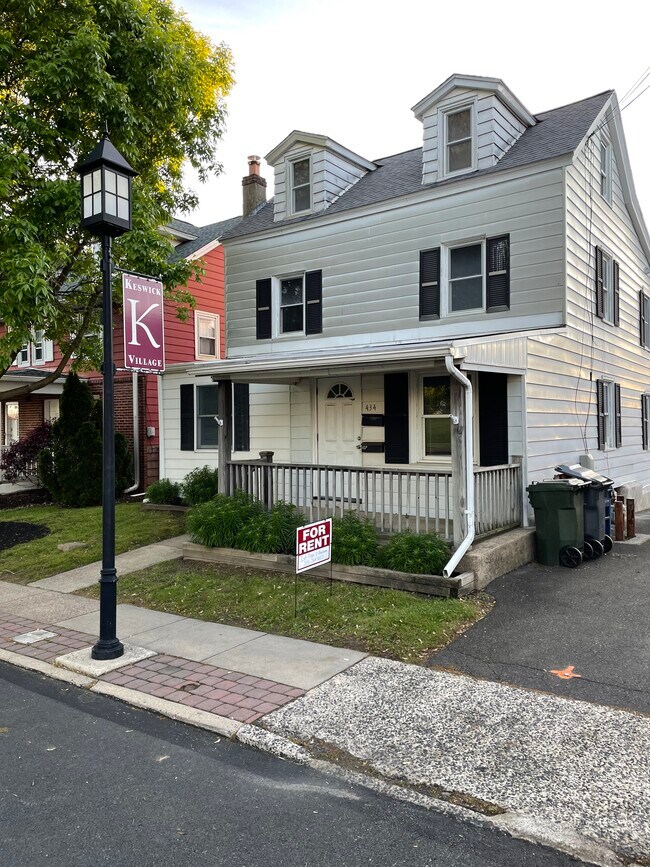 Primary Photo - 434 N Easton Rd