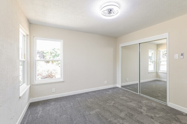Building Photo - 5577 Ohio Ct