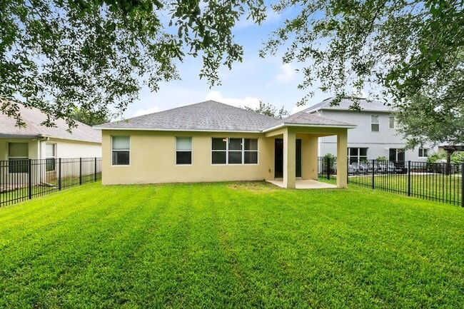 Building Photo - 12832 Oulton Cir