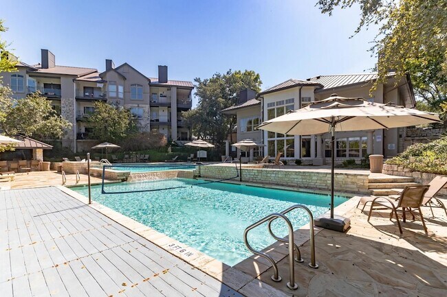 Building Photo - 6000-10 Shepherd Mountain Cove