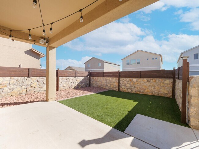 Building Photo - 14436 Alyssa Marie