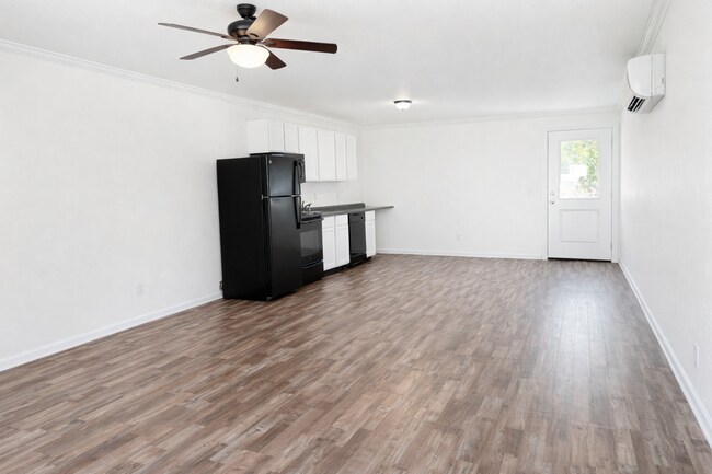 Building Photo - 53 Laney Ln