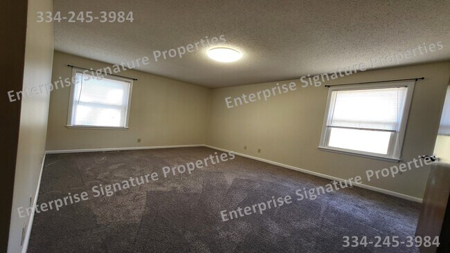 Building Photo - 2500 Neal Metcalf Rd