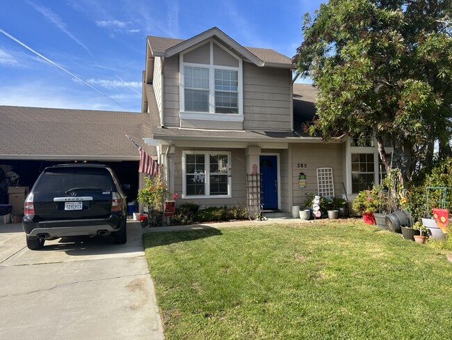 Primary Photo - 385 Redwood Heights Ct